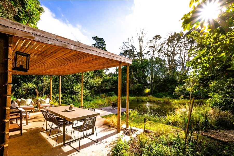 5 Bedroom Property for Sale in Theescombe Eastern Cape